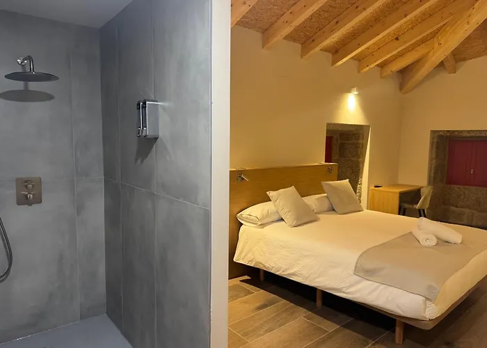 מלון Recanto Do Avia 2*