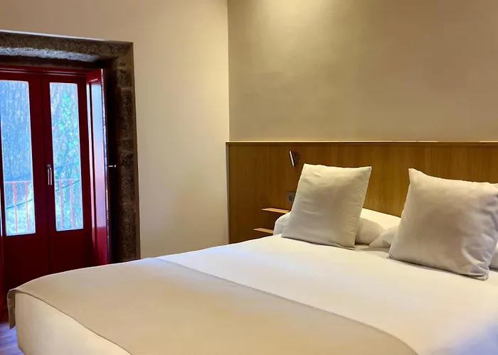 מלון Recanto Do Avia